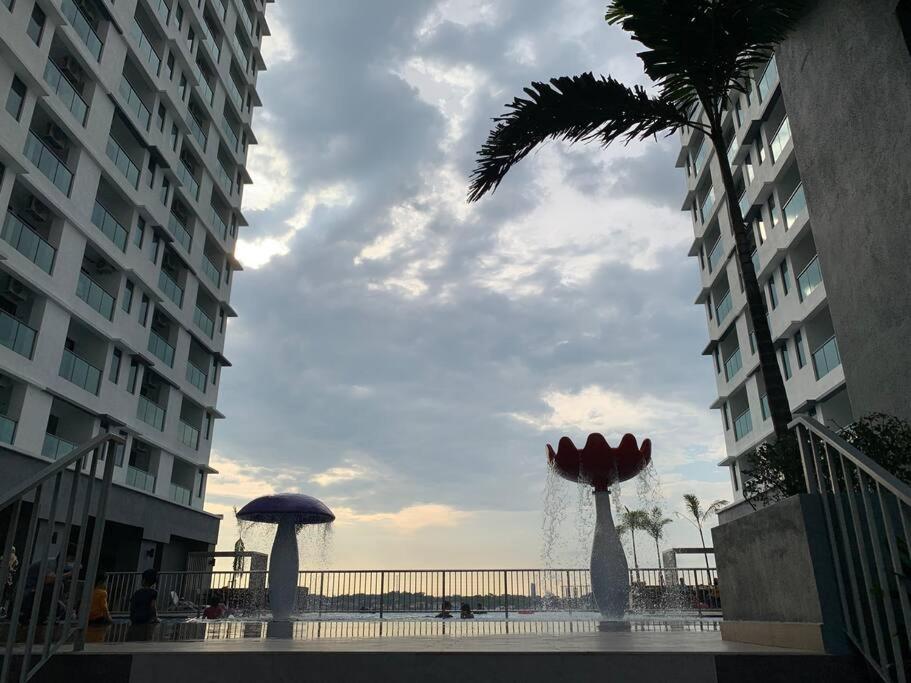 Mishal'S Homestay-Vista Bangi Studio Service Apartment Kajang Extérieur photo