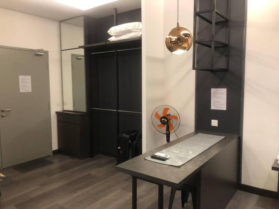 Mishal'S Homestay-Vista Bangi Studio Service Apartment Kajang Extérieur photo