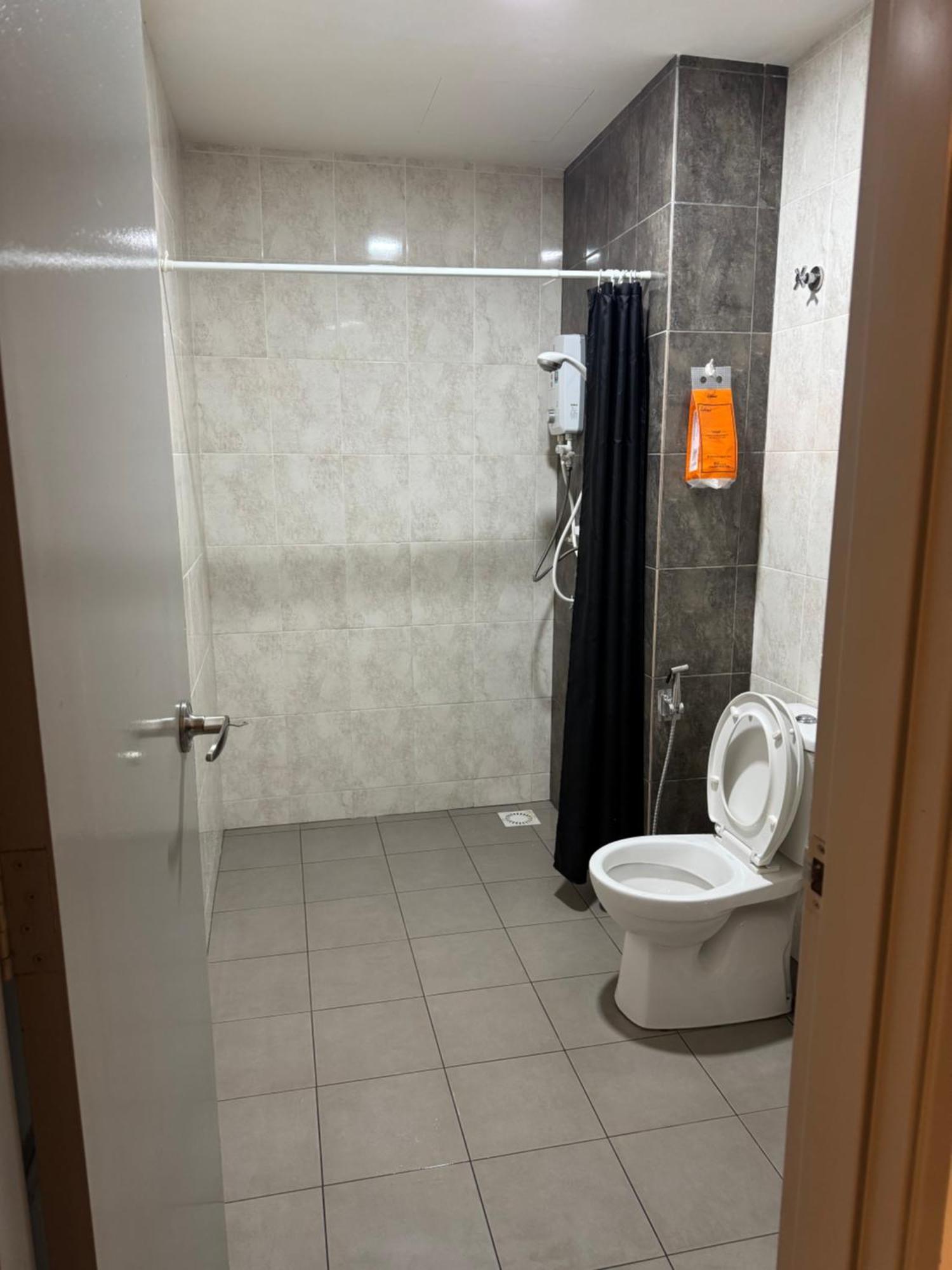 Mishal'S Homestay-Vista Bangi Studio Service Apartment Kajang Extérieur photo